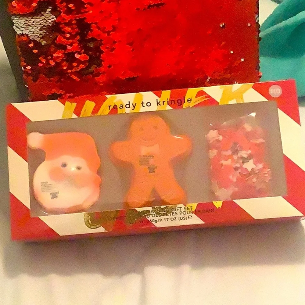 Ready to kringle gift box vested bathing gift set three-piece🎄🎄NEW nice
